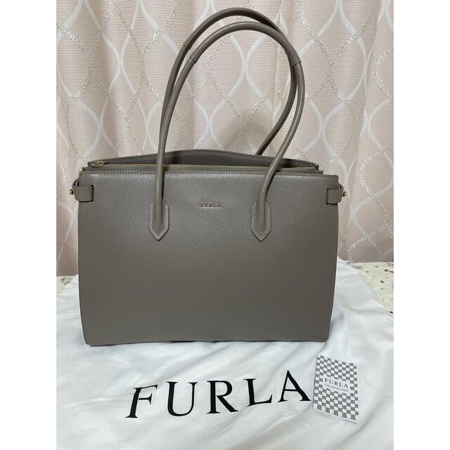 フルラ　FURLA トートバッグ