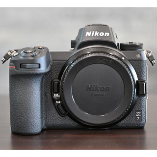 ニコン(Nikon)の【連休値下げ中】Nikon Z7(ミラーレス一眼)