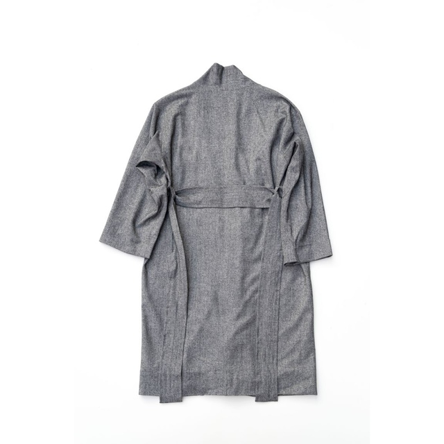 COMOLI(コモリ)のATHA CLASSIC HERRINGBONE NORAGI LONGCOAT メンズのジャケット/アウター(チェスターコート)の商品写真