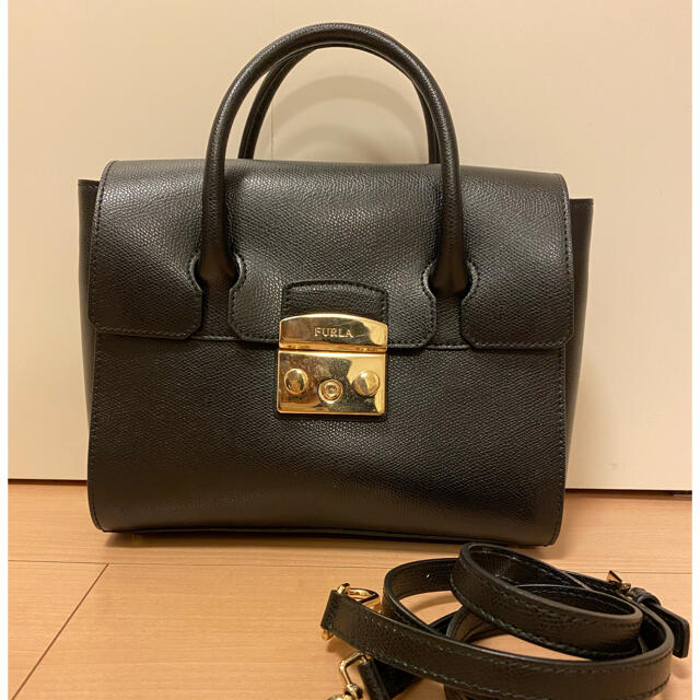 FURLA バッグ　黒