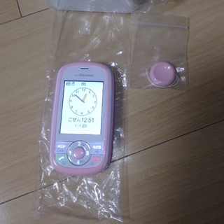 エヌティティドコモ(NTTdocomo)のドコモ キッズ携帯 HW―01D  ピンク(携帯電話本体)