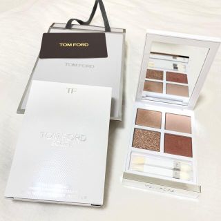 トムフォード(TOM FORD)のトムフォード　ソレイユアイカラークォード　001 ネイキッドピンク　アイシャドウ(アイシャドウ)