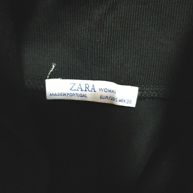 ZARA(ザラ)の【ザラ】タートルネックトップス レディースのトップス(カットソー(半袖/袖なし))の商品写真