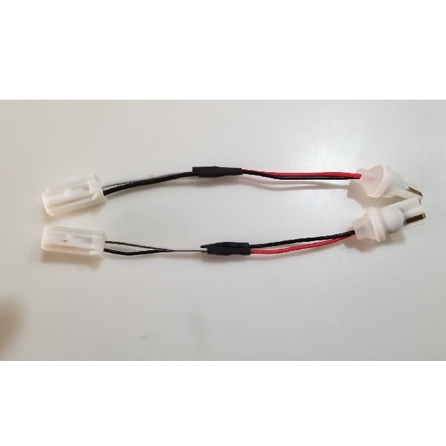 トヨタ純正 バニティランプ LED! 81340-50260 自動車/バイクの自動車(車内アクセサリ)の商品写真