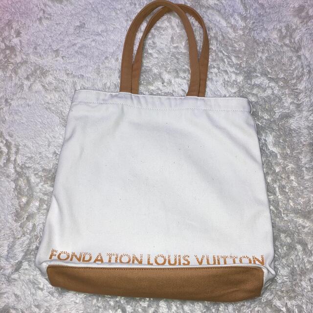 LOUIS VUITTON(ルイヴィトン)のルイ・ヴィトン美術館トートバッグ レディースのバッグ(トートバッグ)の商品写真