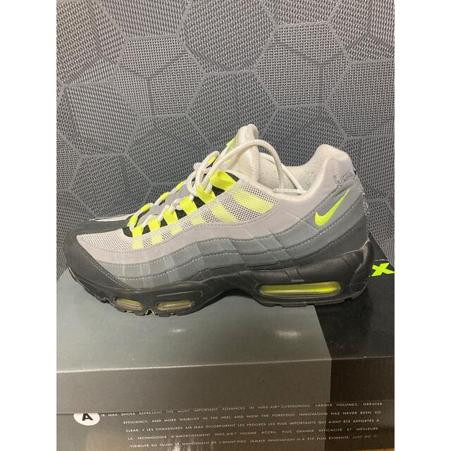 NIKE(ナイキ)のNIKE エアマックス95 AIR MAX95  イエローグラデ メンズの靴/シューズ(スニーカー)の商品写真