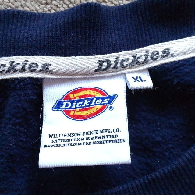 Dickies(ディッキーズ)の大きいサイズ Dickies×Disney 裏起毛トレーナー XL メンズのトップス(スウェット)の商品写真