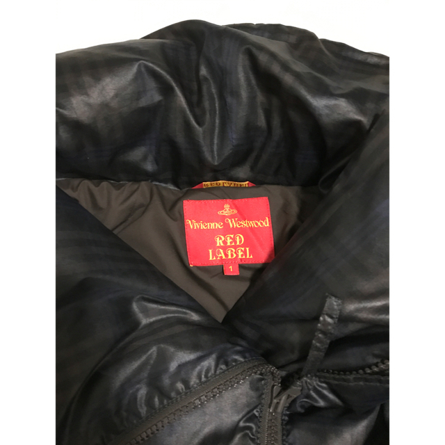Vivienne Westwood(ヴィヴィアンウエストウッド)のヴィヴィアン ウエストウッド　レッドレーベル　ダウンジャケット レディースのジャケット/アウター(ダウンジャケット)の商品写真