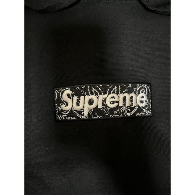 Supreme(シュプリーム)のXL supreme バンダナ boxlogo hoodie フーディー メンズのトップス(パーカー)の商品写真