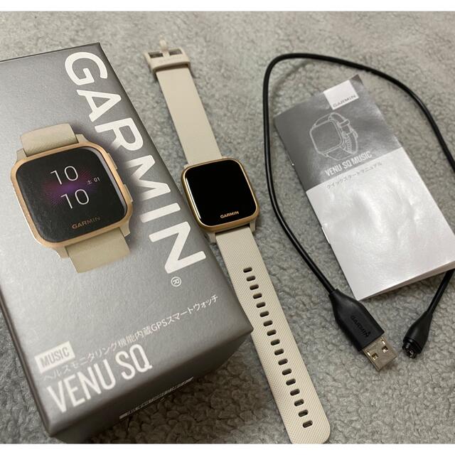 GARMIN(ガーミン)のGARMIN Venu Sq Music Rose Gold メンズの時計(腕時計(デジタル))の商品写真