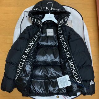 モンクレール(MONCLER)の新品　国内正規購入　モンクレール MONTCLA  ブラック(ダウンジャケット)