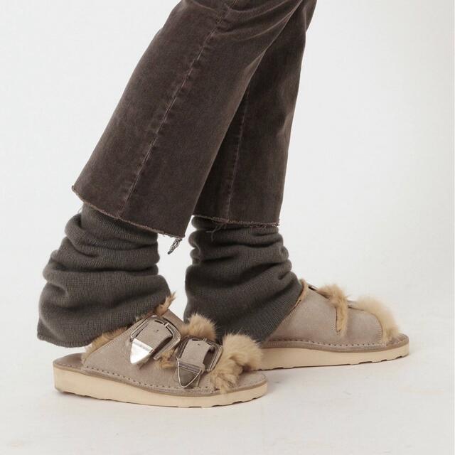 CAMINANDO/カミナンド】 BUCKLE SANDAL ベージュ38 最高級のスーパー