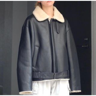 コモリ(COMOLI)の21awYOKE Detachable Collar Bomber Jacket(レザージャケット)