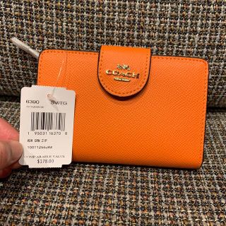 コーチ(COACH)のショップバック・箱付き　二つ折り財布　オレンジ(財布)