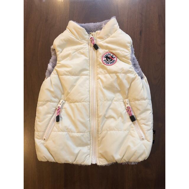 DOUBLE.B(ダブルビー)のダブルビー リバーシブルベスト 90 キッズ/ベビー/マタニティのキッズ服女の子用(90cm~)(ジャケット/上着)の商品写真