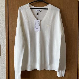 ラコステ(LACOSTE)の未使用タグ付き　ラコステ　Ｖネックニット　白(ニット/セーター)