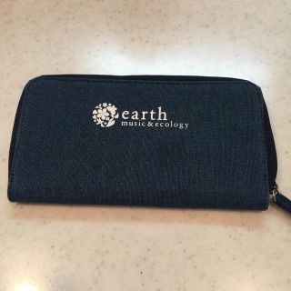 アースミュージックアンドエコロジー(earth music & ecology)のearth デニム財布(財布)