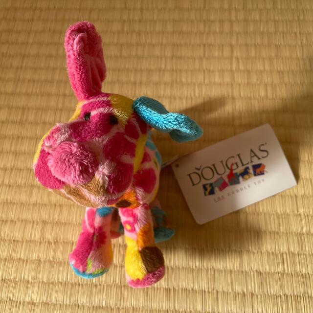 DOUGLAS ダグラス カラフルな犬のぬいぐるみ | フリマアプリ ラクマ