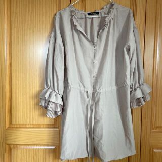 ダブルクローゼット(w closet)のw closet ブラウス　ベージュ(シャツ/ブラウス(長袖/七分))