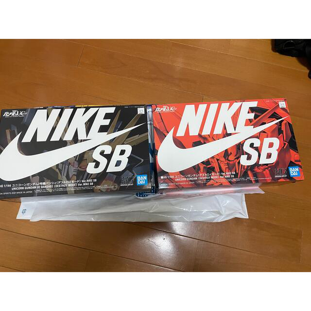 ＨＧ 1/144 ユニコーンガンダム＆バンシィVer.NIKE SB 2体セット