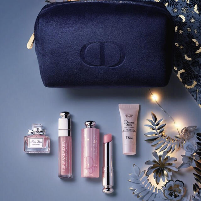 Dior(ディオール)のディオールホリデーオファー2021 コスメ/美容のキット/セット(コフレ/メイクアップセット)の商品写真