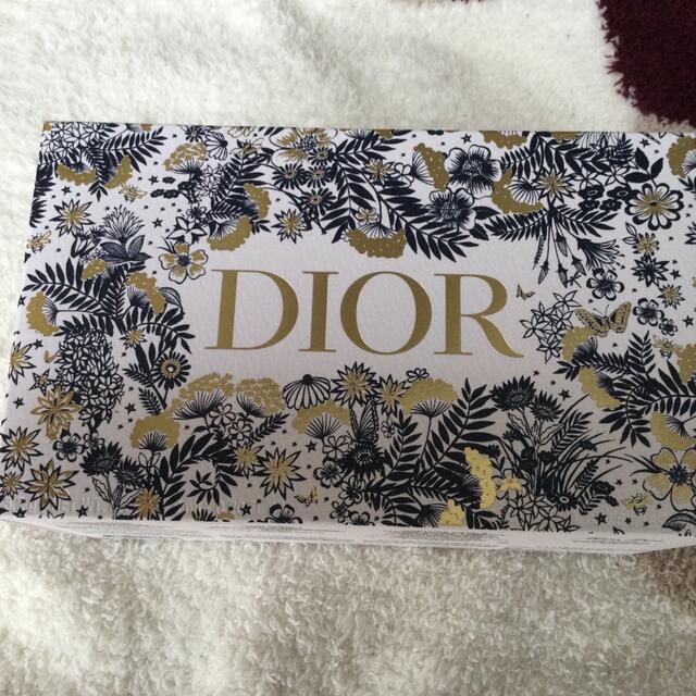 Dior(ディオール)のディオールホリデーオファー2021 コスメ/美容のキット/セット(コフレ/メイクアップセット)の商品写真