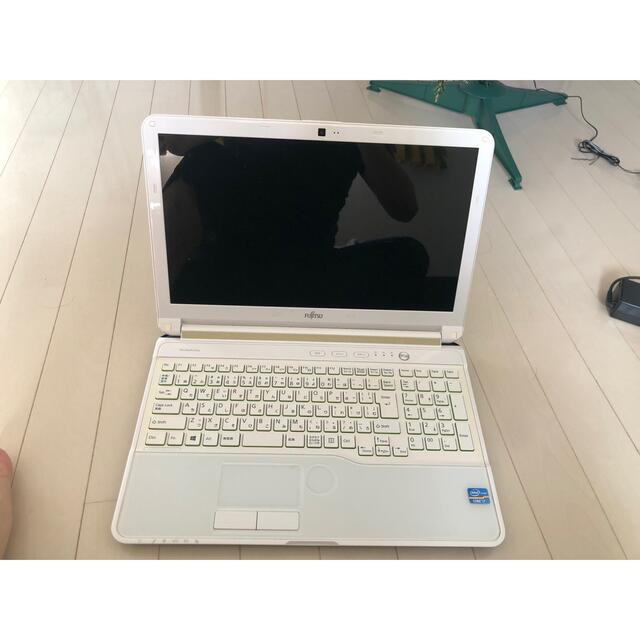 富士通 ノートパソコン LIFEBOOK AH53/J/特価良品