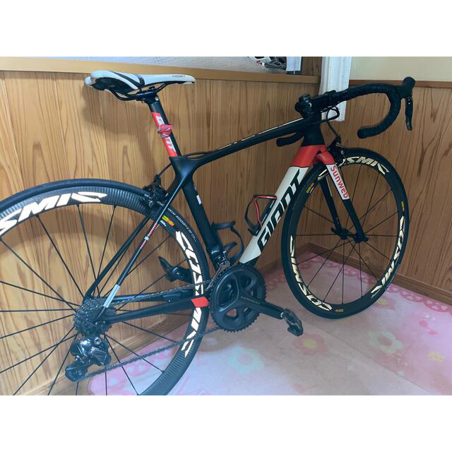 Di2 giant TCR Sunwebモデル　ロードバイク