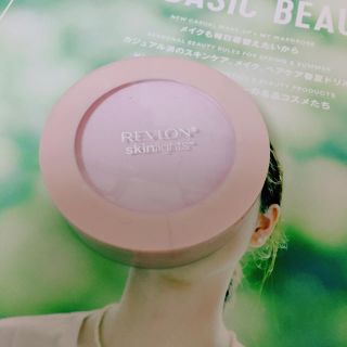 レブロン(REVLON)のREVLON プレストパウダー(フェイスパウダー)