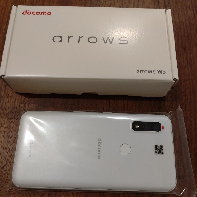 【新品未使用品】arrows　We★ F-51B★ドコモ★SIMフリースマートフォン/携帯電話