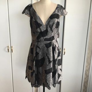 送料&加工料込 【シルク100%】【総ビーズ刺繍】CARMEN MARC VOLVO