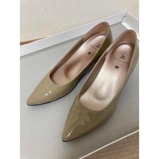 単品購入可 ワコール サクセスウォーク 24E ベージュ エナメル