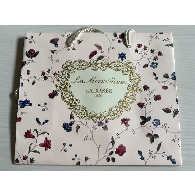 Les Merveilleuses LADUREE(レメルヴェイユーズラデュレ)の人気化粧品ブランドのショップ袋４枚セット レディースのバッグ(ショップ袋)の商品写真