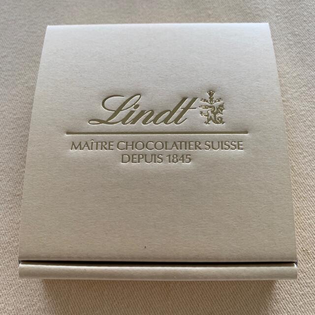 Lindt(リンツ)のリンツ　ミニ皿　非売品 インテリア/住まい/日用品のキッチン/食器(食器)の商品写真