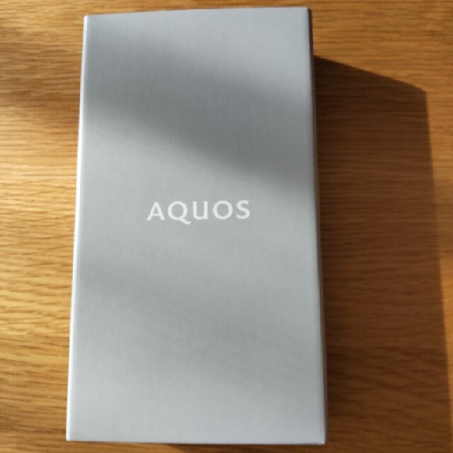 SHARP AQUOS sense6 6GB/128B SH-M19 シルバー