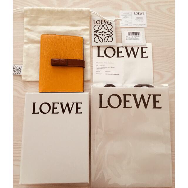 LOEWE MEDIUM VERTICAL WALLET  黄色