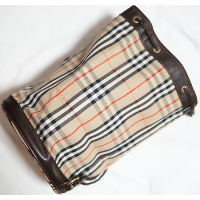 BURBERRY(バーバリー)の美品　BURBERRY　シャドーホースロゴ　ノバチェック　巾着バッグ レディースのバッグ(ショルダーバッグ)の商品写真