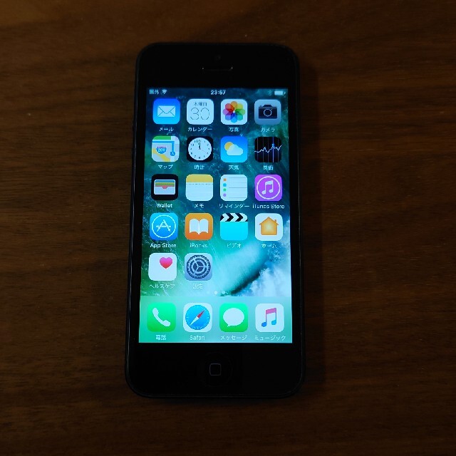 iPhone(アイフォーン)の[中古]iPhone5 64GB Black 本体 スマホ/家電/カメラのスマートフォン/携帯電話(スマートフォン本体)の商品写真