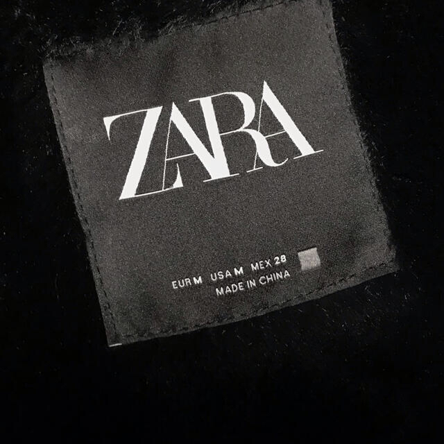 ZARA(ザラ)の1/3まで値下げ❣️美品✨ZARAダウンコート🧥ブラック　Mサイズ レディースのジャケット/アウター(ダウンコート)の商品写真