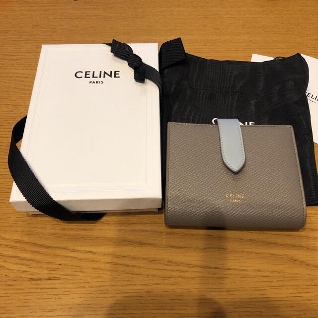 2022A/W新作☆送料無料】 celine セリーヌ スモール ストラップ