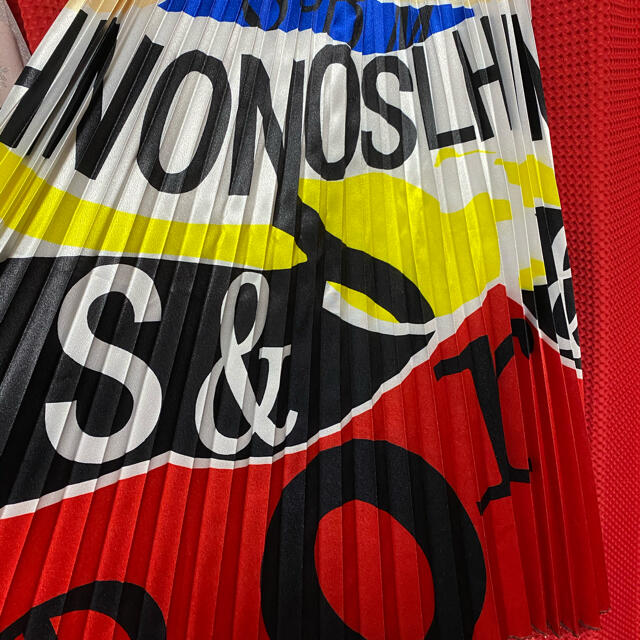 MOSCHINO(モスキーノ)のスカート　MOSCHINO VUITTON キラキラ レディースのスカート(ロングスカート)の商品写真