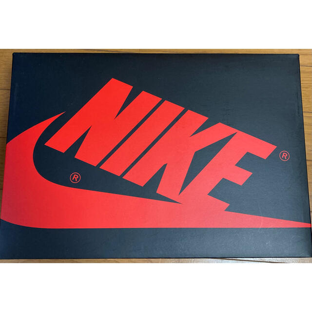 NIKE(ナイキ)のナイキ エアジョーダン 1 ボルドー 28.5 NIKE メンズの靴/シューズ(スニーカー)の商品写真