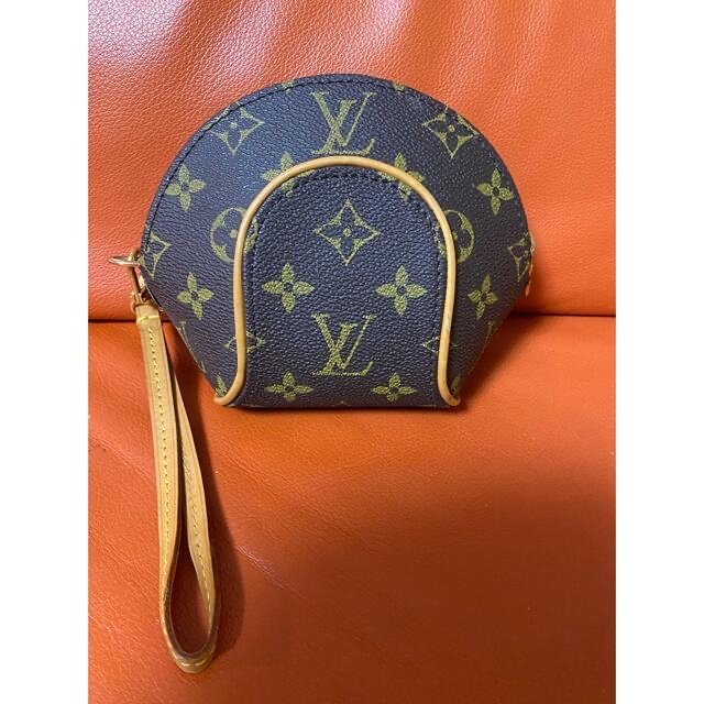 LOUIS VUITTON(ルイヴィトン)の【レア品、美品✨】ルイヴィトン、ポーチ、モノグラム、ミニエリプス レディースのファッション小物(ポーチ)の商品写真