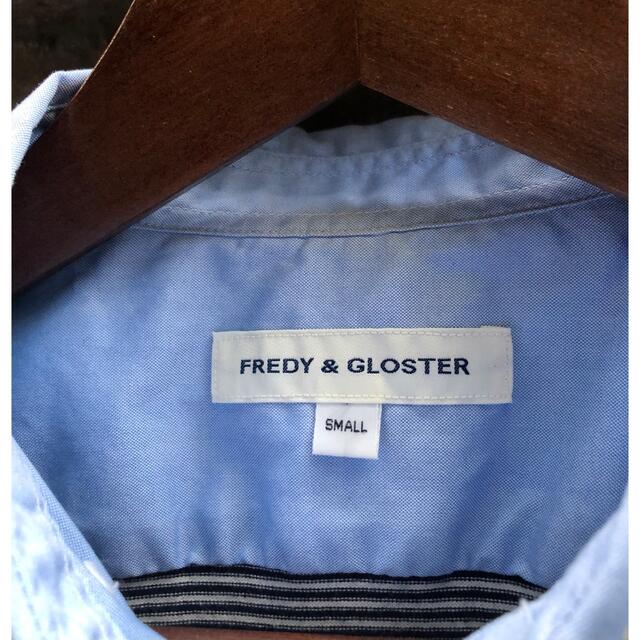 FREDY & GLOSTER(フレディアンドグロスター)のニット素材がおしゃれなFREDY &GLOSTERの半袖シャツ メンズのトップス(シャツ)の商品写真