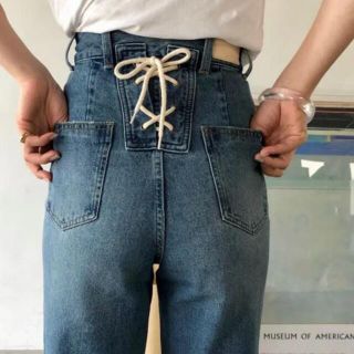 トゥデイフル(TODAYFUL)の未使用に近い　willfully  レースアップ デニムパンツ(デニム/ジーンズ)