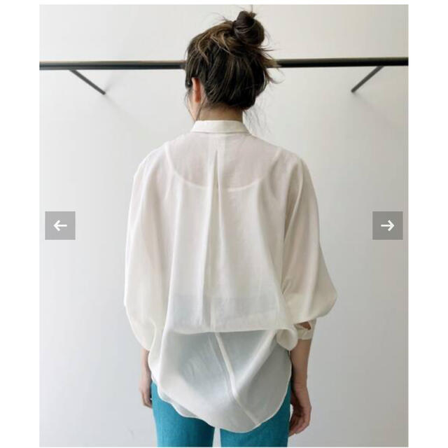 L'Appartement DEUXIEME CLASSE(アパルトモンドゥーズィエムクラス)のL'Appartement Dolmansleeve Sheer Blouse  レディースのトップス(シャツ/ブラウス(長袖/七分))の商品写真