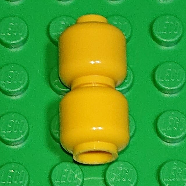Lego(レゴ)の【新品】LEGO 顔ヘッドパーツ《２Ｄ》レゴ ミニフィグアイテム エンタメ/ホビーのエンタメ その他(その他)の商品写真