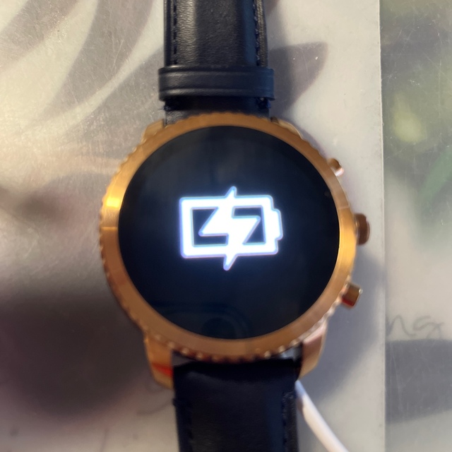 FOSSIL(フォッシル)の最終値下げFOSSIL Q EXPLORIST FTW4002 スマートウォッチ メンズの時計(腕時計(デジタル))の商品写真
