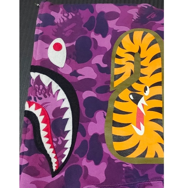 A BATHING APE - ファイヤーカモ シャークパーカー パープル Mの通販