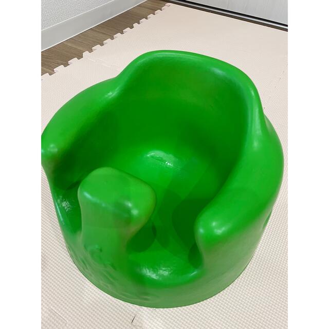 Bumbo(バンボ)のbumbo グリーン キッズ/ベビー/マタニティのキッズ/ベビー/マタニティ その他(その他)の商品写真